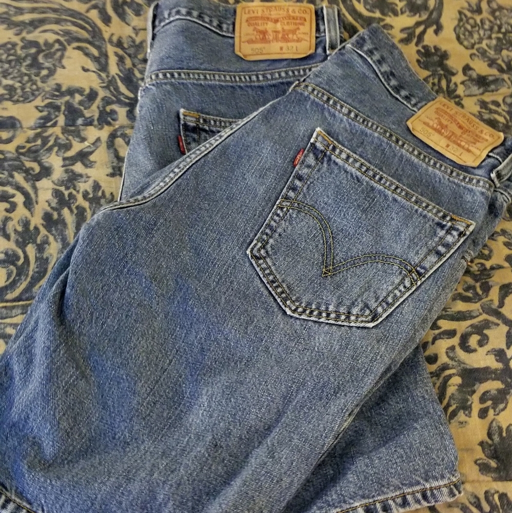 2 Pair Levi's Mens Shorts